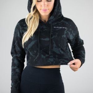 Alphalete camp hoodie crop